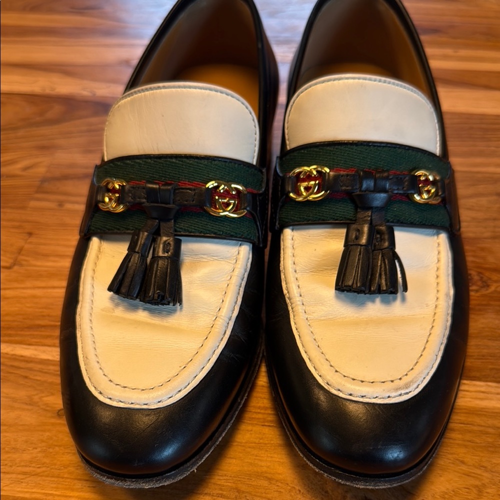 Gucci navy/white loafers with tassels and gold GG Size 36.5. Great condition